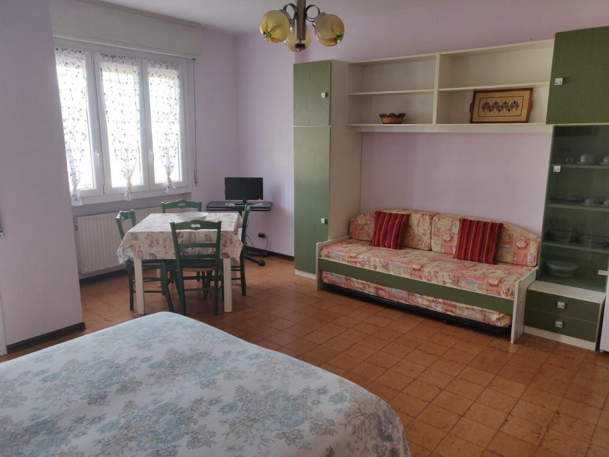 Ferienwohnung Residenza Il Poggio San Bartolomeo Al Mare Exterior foto
