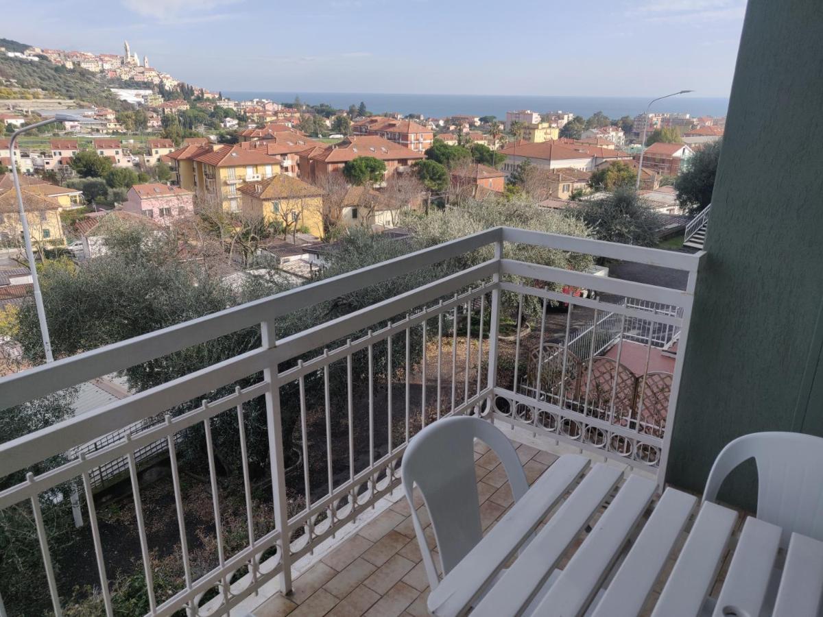 Ferienwohnung Residenza Il Poggio San Bartolomeo Al Mare Exterior foto
