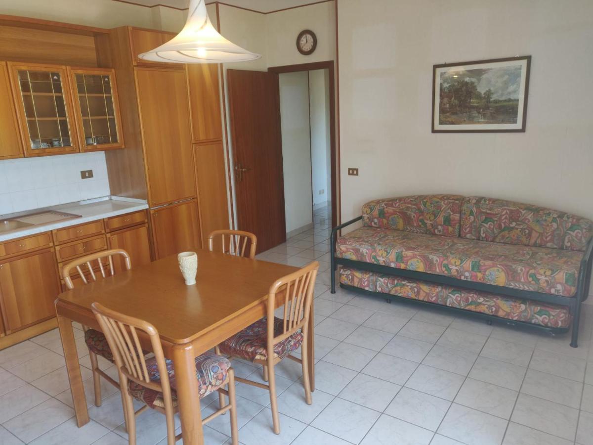 Ferienwohnung Residenza Il Poggio San Bartolomeo Al Mare Exterior foto