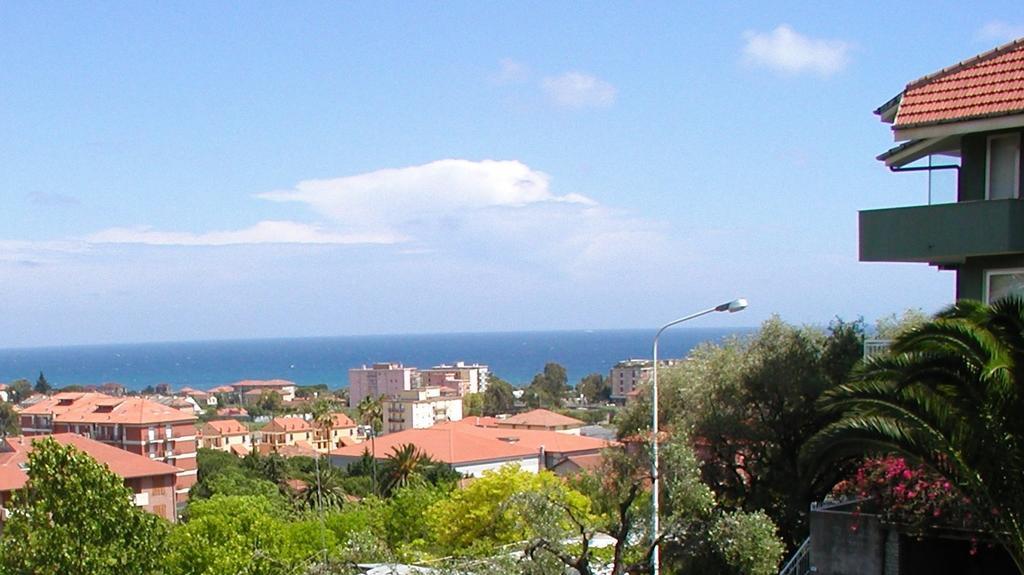 Ferienwohnung Residenza Il Poggio San Bartolomeo Al Mare Exterior foto